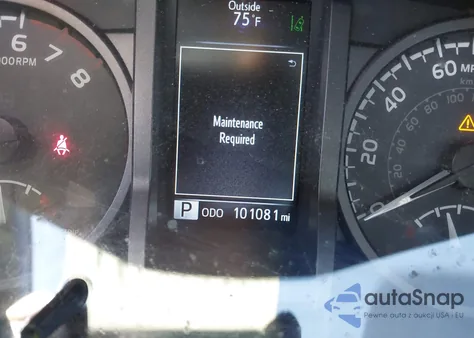 2018 Toyota Tacoma Trd Off Road z USA, uszkodzony, nr VIN 3TMCZ5AN0JM173753